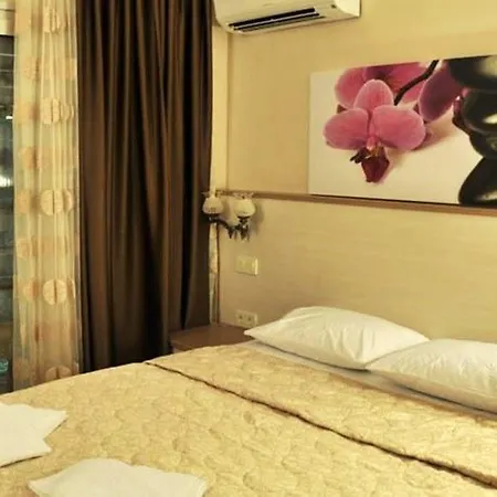 Firat Mert Hotel Çeşme