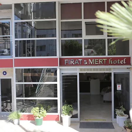 Firat Mert Otel Çeşme