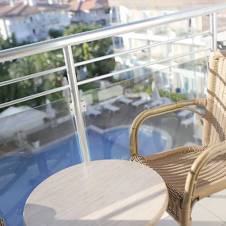 Hotell Firat Mert Çeşme