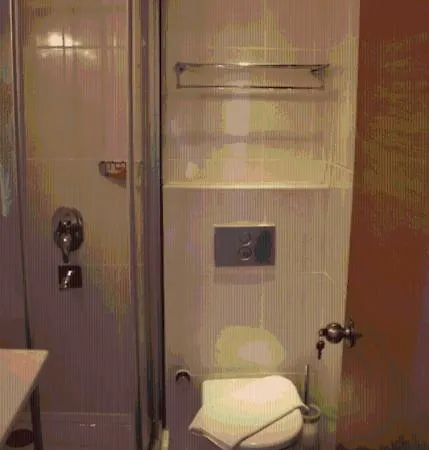 Firat Mert Hotell Çeşme