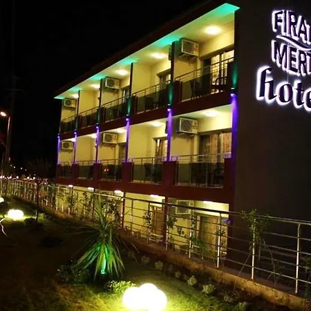 Hotell Firat Mert Çeşme