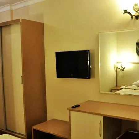 Hotell Firat Mert Çeşme