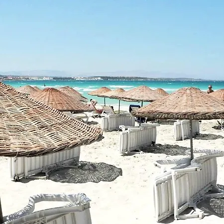 Firat Mert Hotell Çeşme