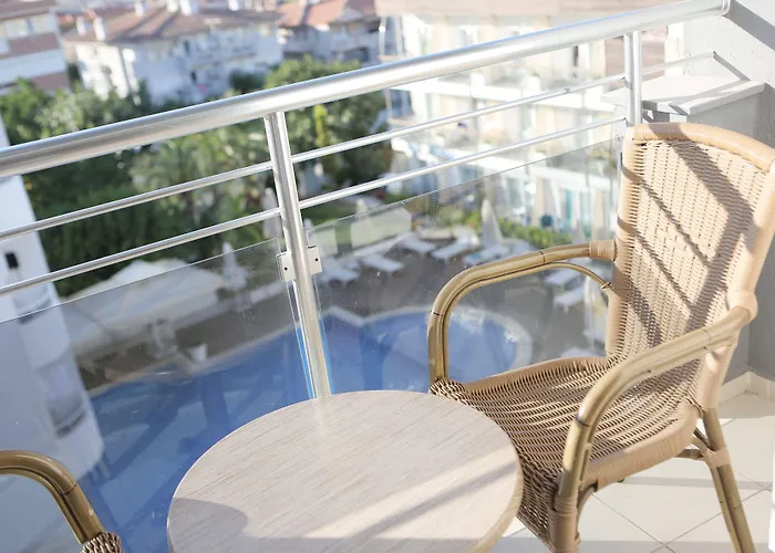 Hotel Firat Mert Çeşme