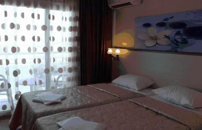 Firat Mert Hotel Çeşme